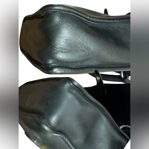 COACH Vintage Willis Black Leather
Nickel Crossbody Bag Satchel
Handbag 9927 - Picture 4 of 13